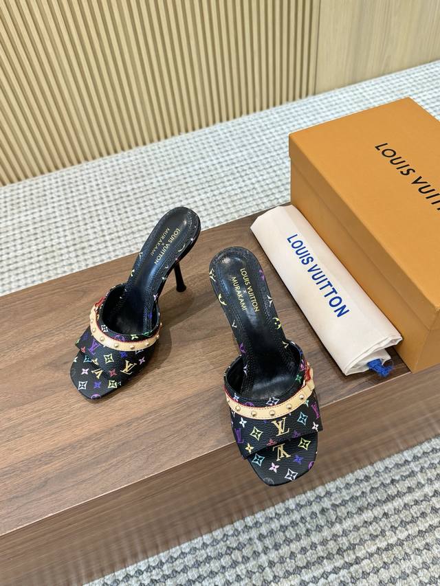 Lv牛仔帆布印花图案高跟9.5厘米，低跟5.5厘米，35-42码， 橡胶底 ，皮底