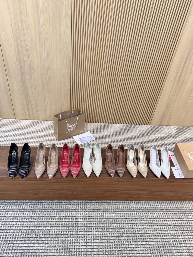 冲量价: 真皮底+40 全年出货Christian Louboutin Cl 钻石纱网拼接系列 高贵奢华 真真正正的Blingbling 真材实料 、所有都由版