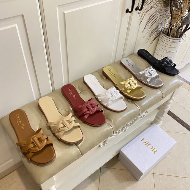 出厂价Pp橡胶底 ，真皮底 ，迪奥Dior 新款，牛皮面，羊皮里，35-41码 42，43码定做不退换