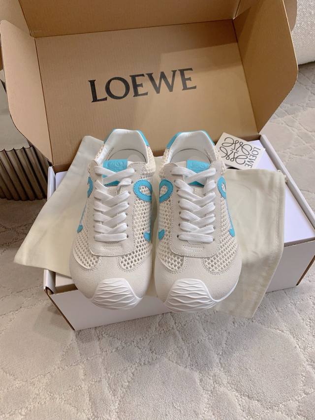 出厂价P Loew*新款网面德训鞋休闲鞋 舒适透气 脚感超级舒适 搭配什么风格都毫无压力 松弛又时髦 鞋面牛皮拼接网布 垫脚羊皮 原版开模大底 尺码35-39