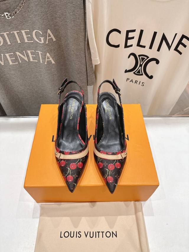 高版本出厂 Louis Vuitton Ss25 New Arrival Lv驴牌春夏系列新款高跟鞋凉鞋单鞋 简约精致，高级感满满，尽显优雅气质～上脚超好看，拉