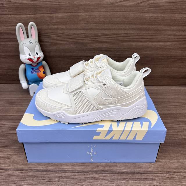 顶级版本 Travis Scott X Nike Shark-A-Don 高级皮革与细腻的绒面革材质，舒适潮流 耐磨透气 生活休闲鞋. 白色 男款 码数：40