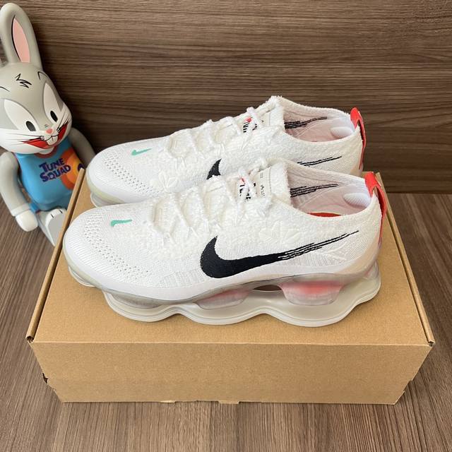 顶级版本Nike Air Max Scorpion潮流舒适减震防滑耐磨低帮跑步鞋男款白红色。 码数：39-46码 编码: Fd4319-101 全套得物包装：毒
