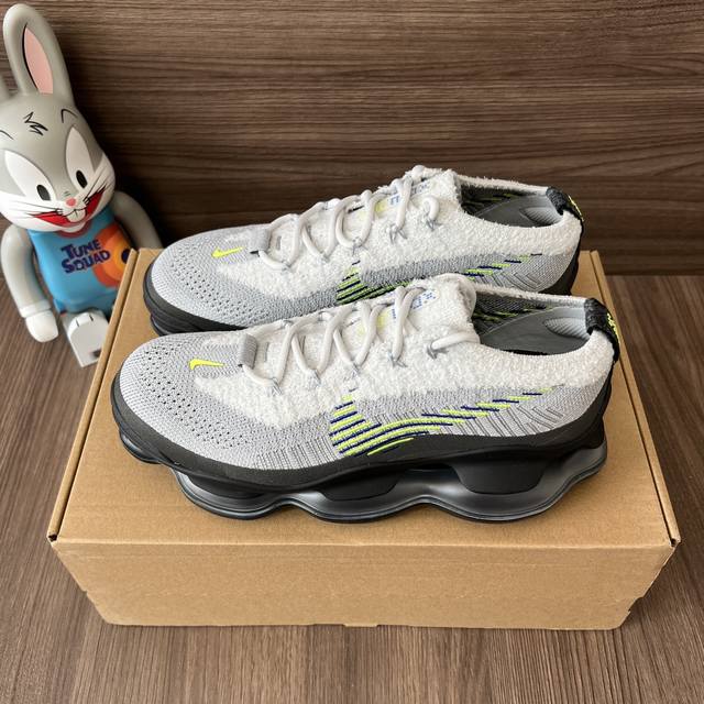 顶级版本Nike Air Maxscorpion Fk Darksmoke Grey 潮流防滑轻便低帮跑步鞋男款灰黑。 码数：39-46码 编码: Dj 1-0