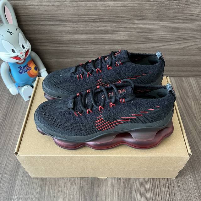 顶级版本Nike Air Max Scorpion轻便耐磨防滑低帮跑步鞋男款黑红。 码数：39-46码 编码: Dj 1-004 全套得物包装：毒卡 毒扣 棉袜