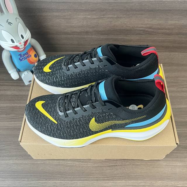 顶级版本Nike Zoomx Invincible Run Flyknit3减震防滑低帮跑步鞋黑黄男女同款。 码数:36-45 带半码