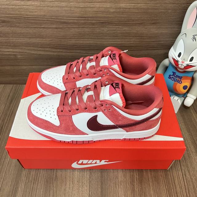 Nike Dunk Sb Low Valentine's Day情人节低帮板鞋男女同款白红。 码数：35.5-46码 编码: 313170-662 全套得物包装