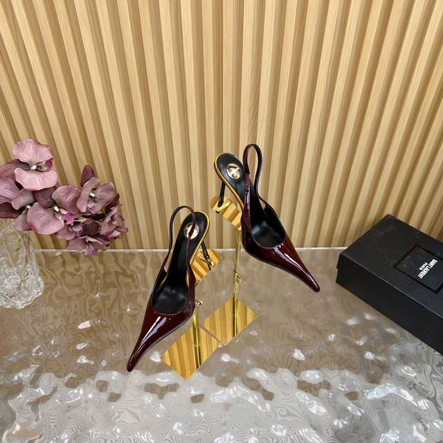 顶级品质 2025早春新款Saint Laurent Ysl圣罗兰尖头 走秀款 高跟凉鞋 Ysl姐姐的美丽尤物高跟鞋 又是人间圣罗兰 Rose同款的小方头 高跟