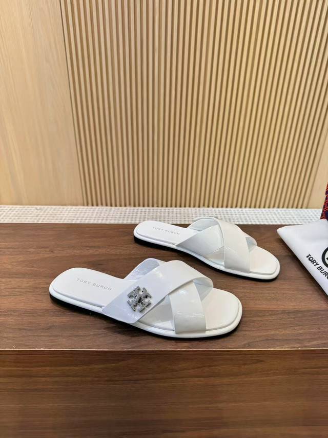 Tory Burch 25季新款开边珠 码数：35-43 出厂价P 真皮底40