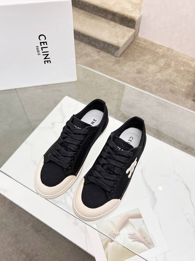 出厂价Pp Celine 赛琳2025春夏新品Alan Triomphe系列 帆布鞋上新鞋侧面搭配品牌元素凯旋门橡胶贴饰鞋底采用波浪纹设计防滑耐磨一款时尚百搭显