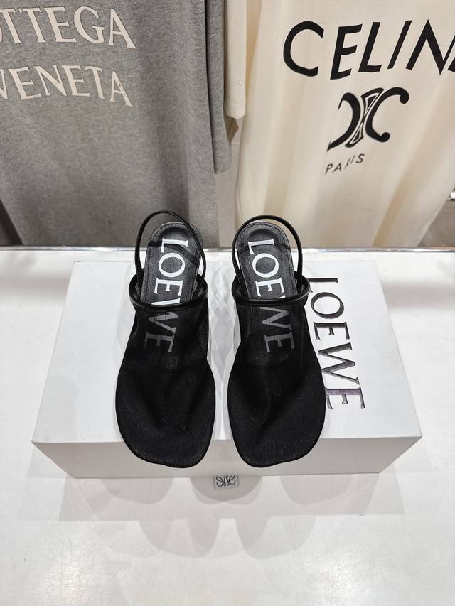 高版本出厂 Loewe 罗意威2025Ss新品简约网纱高跟拖鞋凉鞋 最近大热的一款拖鞋，不能错过的必入款，没有任何繁杂装饰，质感极好的Vintage感，纯粹和极