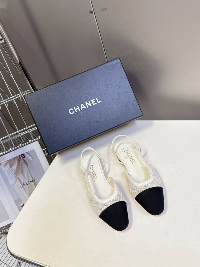 香奈儿Chanel春夏最新款粗跟时装鞋 超多网红时尚博主种草 高级感舒适，配女神们的半身裙，不规则的小圆头，晚宴系列专属高跟鞋贯穿整季Lookbook完全戳中我
