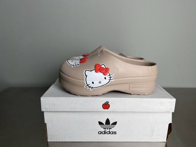Hello Kitty 凯蒂猫 X Adidas Originals Adifom Stan Smith Mule 尺码：36 36.5 37 38.5 39