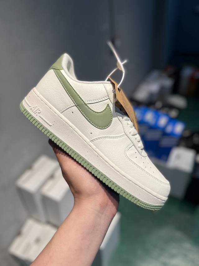 Nike Air Force 1 Low 白绿 原楦头原纸板 打造纯正空军版型 专注外贸渠道 全掌内置蜂窝气垫 原盒配件 原厂中底钢印、拉帮完美 货号：Dv38