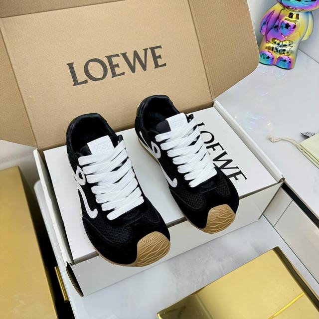 独家顶级版本 长期做货 Loewe罗意威德 最新配色德训全系列 情侣款代德训鞋 全网最快购入原版开发，穿几年不过时的，超级经典系列，网红最热爱的打卡神鞋，最快出