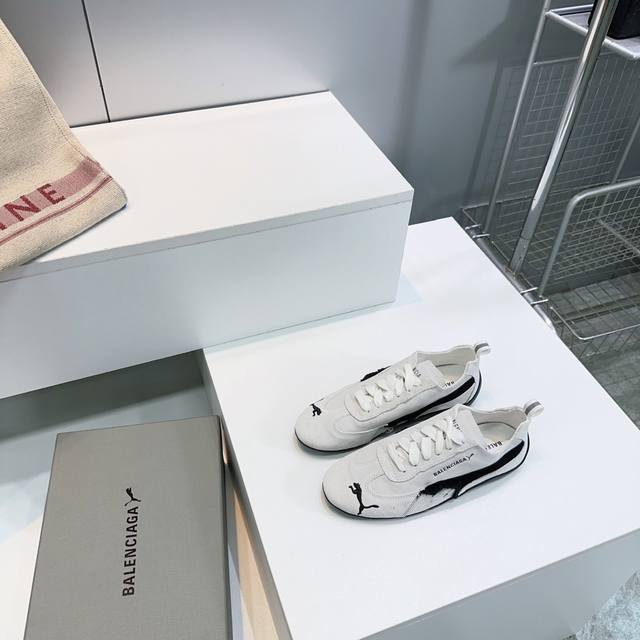 高品质出厂 ！顶级品质原单渠道！Balenciaga 巴黎世家 2025新款 Puma彪马联名款Ultrasoft Speedcat系列足球鞋德训鞋休闲运动鞋