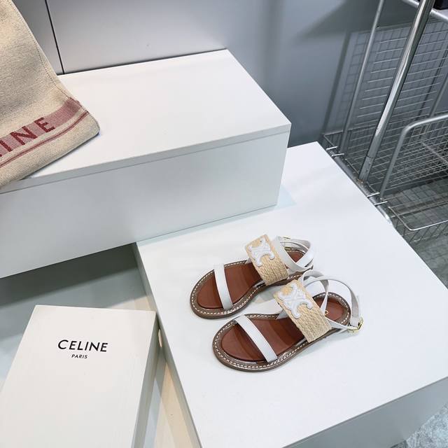 高品质出厂 ！Celine赛琳2025春夏最新复古草编织鞋面罗马凉鞋！平底凉鞋 各大网红同款的凯旋门凉鞋经典又百搭 种草推荐夏天搭配袜子 简直绝绝子了复古的点上