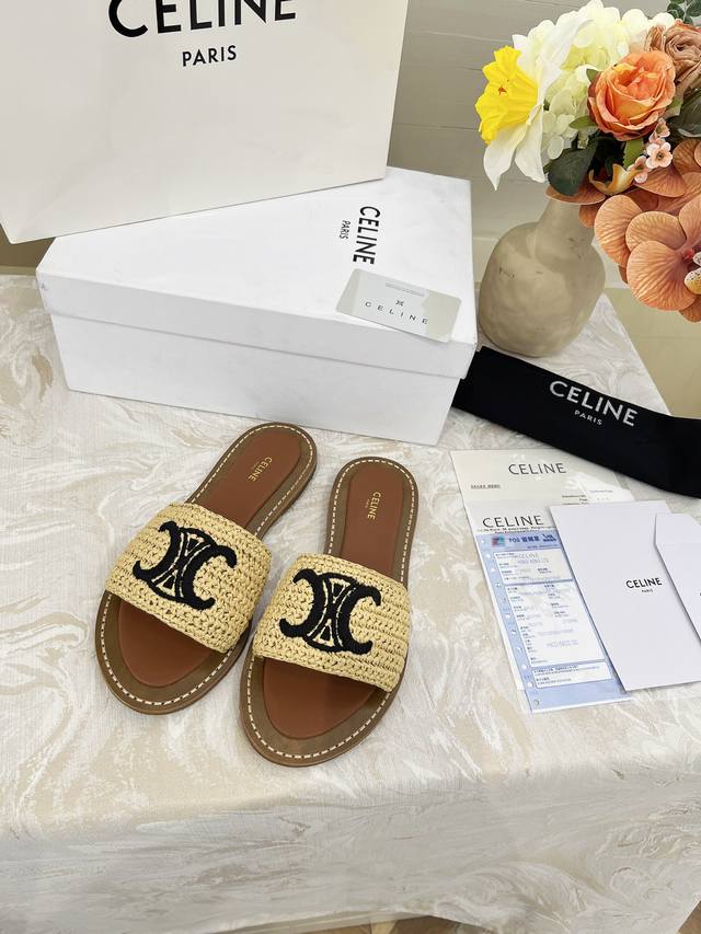 Celine 赛琳2025新款 草编 刺绣 凯旋门Logo平底凉鞋，生胶组合真皮底35-41出厂