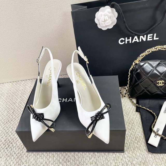 Chanel香奈儿 25年夏季新款 小香家尖头蝴蝶结后空凉鞋 跟高:8.5Cm 平底 正码:35-39可定做34.40.41.42