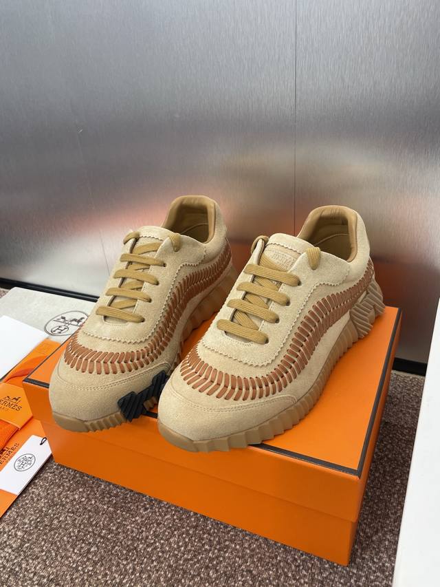 工厂P价P：女码 男码 莞产.代购级 顶级版本渠道货 Hermes 爱马仕 情侣运动鞋 高端品质 原单休闲运动鞋 ~双色情侣款H运动鞋鞋子本身重量很轻，日常穿着
