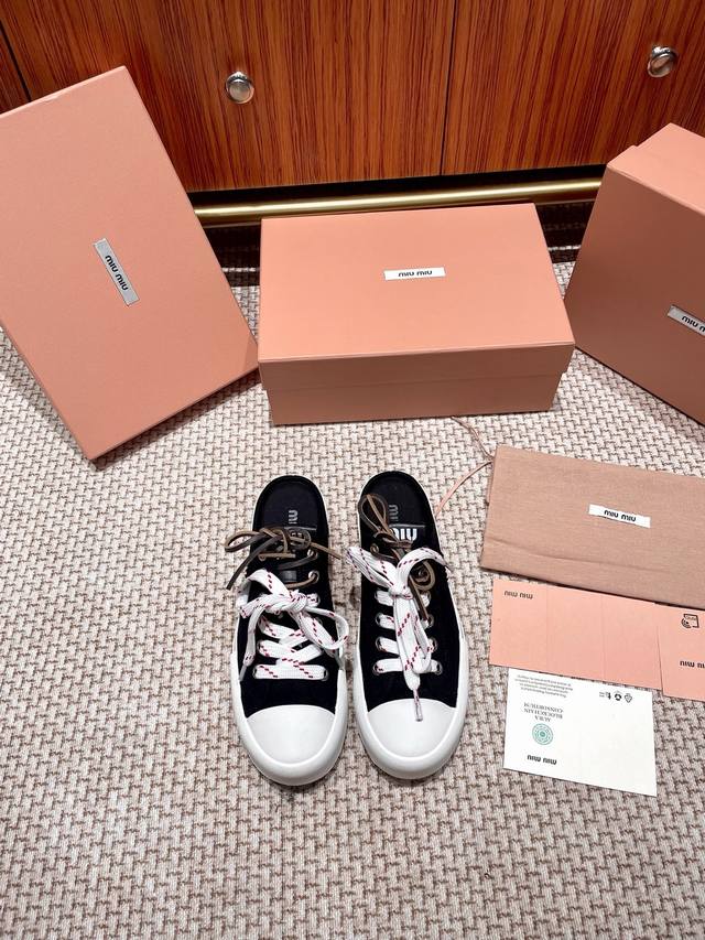 Miumiu 缪缪25春夏新款美式复古风饼干鞋休闲帆布鞋双鞋带布鞋皮鞋 颜值担当火爆双鞋带布鞋 不得不入的一款～简约高级 随意搭配上脚非常舒适，年度必入款！春夏