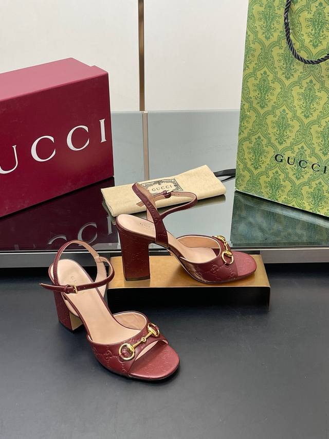 Gucci古奇新款 压花马衔扣粗跟凉鞋 跟高:9.5Cm 6.5Cm 正码:35-39订做40.41.42