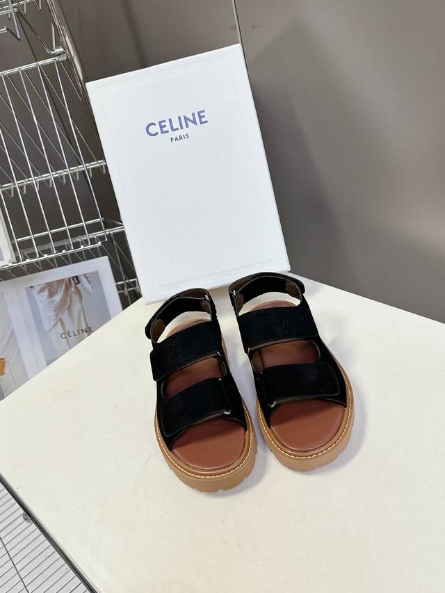 Celine思琳代级别 春夏新品凯旋门复古罗马凉鞋拖鞋 进出专柜无压力，重工版，拒绝一眼假Low货 原版楦型，调试N次、这款上脚绝对Vintage复古风味十足