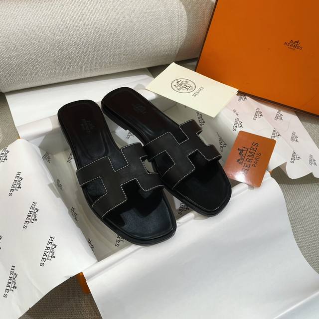 上新 新黑色 H牌.春夏.Rose PéTale H型平底Oran拖鞋 市面顶级原单品质购入Zp定制，最新色Rose PéTale，中文名叫：新黑色，非常高级的