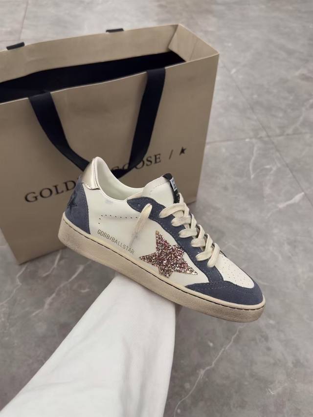 长期做货.订单询价 金尾粉星情侣款代购级新色低端勿扰 Ggdb脏脏鞋 2025春夏季新款Ggdb Ballstar 黄金鹅运动鞋休闲德训小脏鞋系列 打破传统审美