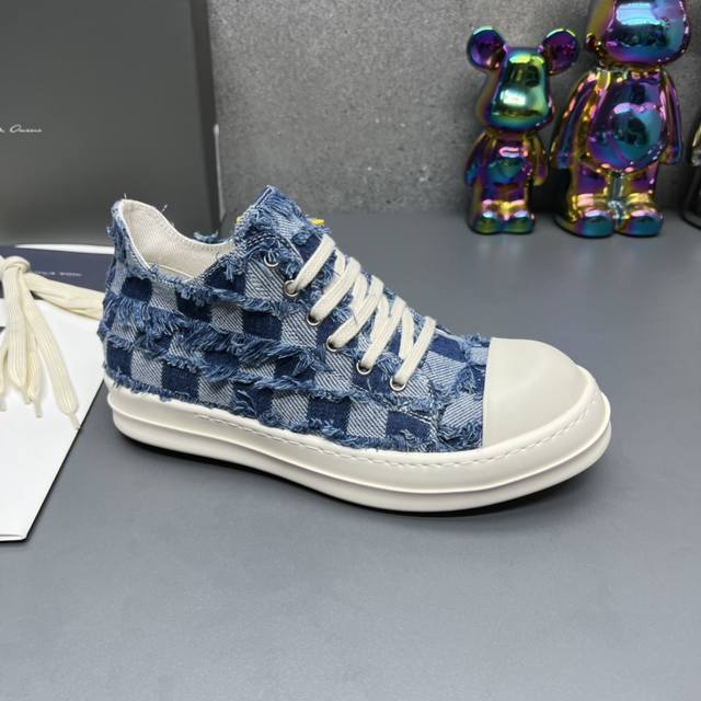 冲量价: 大底正确字母瑞克-欧文斯 Rick Owens 时尚休闲板鞋！官网热门单品 原版高端定制 ！市场最高版本极简主义的色彩运用与用心剪裁经典百搭首选！高品