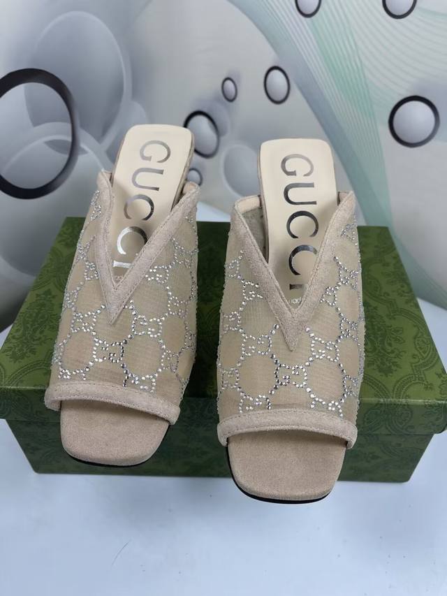 冲量价: 真皮底+40 高端版Gucci 春夏新款 烫钻网纱凉鞋凉鞋♀仙女们♀必须入的一款单品 意大利真皮底 橡胶鞋底。跟高：7.5。码数:35-42 41 4