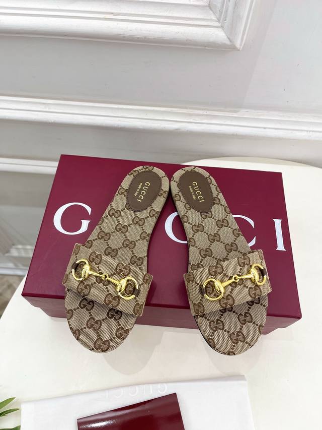 Gucci 古驰 25 G家 主打系列终于面世，狠货值得期待！原有的经典 创造新设计 Bs新款 经典老花马衔扣平底拖鞋 代购级别！高级感十足！国内外博主刷爆的一