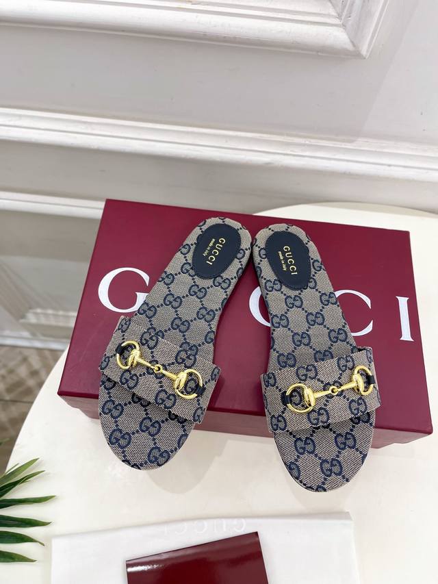 Gucci 古驰 25 G家 主打系列终于面世，狠货值得期待！原有的经典 创造新设计 Bs新款 经典老花马衔扣平底拖鞋 代购级别！高级感十足！国内外博主刷爆的一