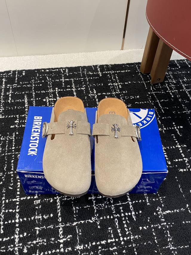代购级 Birkenstock 克罗心 25Ss 新款 勃肯 情侣款 包头拖 这两个品牌刚出联名我就心动了 代购找很久才买到货，真的一鞋难求，真的超级好看，姐妹