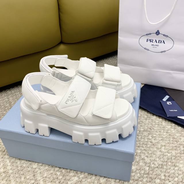 Prada 普拉达 P家24年新款齿轮厚底松糕凉鞋 字母扣魔术贴凉鞋 正码:35-39订做40.41