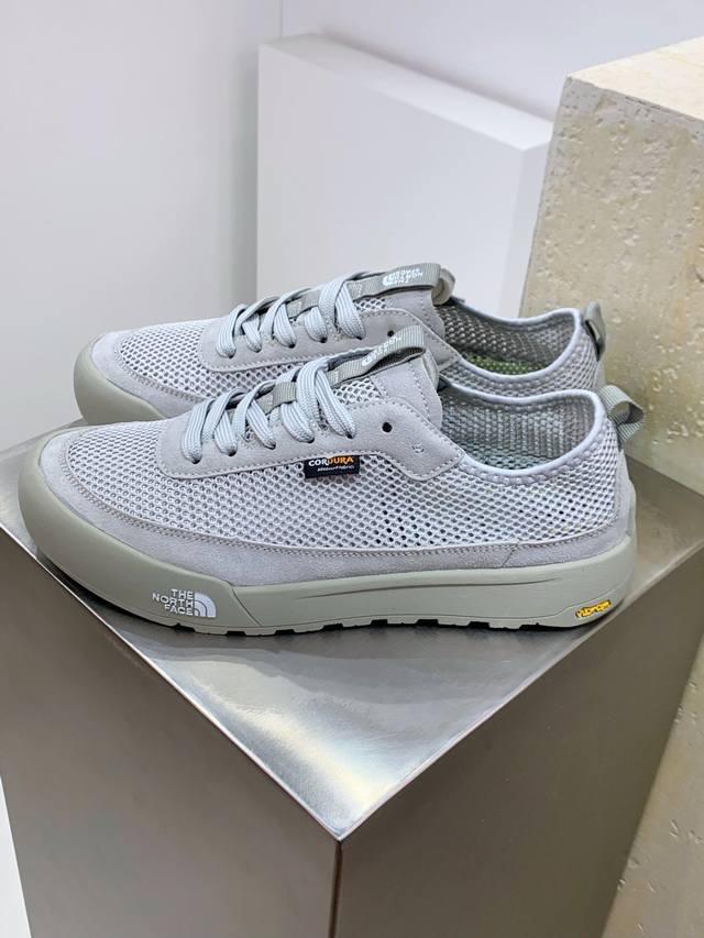 The North Face Cedar Measa 北面系列轻便套袜式一脚蹬跑鞋 户外运动抓地耐磨休闲鞋 飞织鞋面透气性强 贴脚舒适度极好 ，超级减震抗疲劳舒