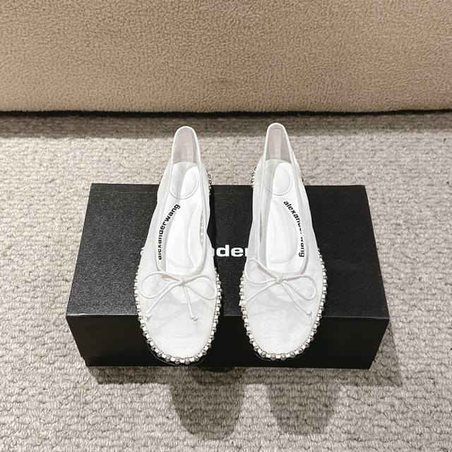 代购级别！ Alexander Wang亚历山大王女士奢侈品Alexande* Wang原版1:1的材料开发，选用凹凸按摩的鞋垫配上注胶 Logo 搭配最潮圆头