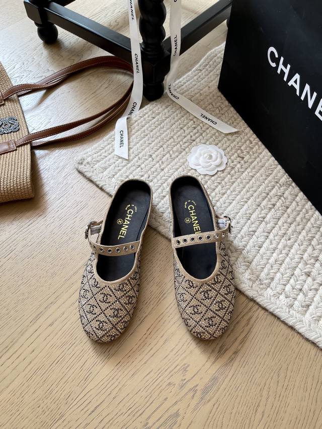 Chanel 25P玛丽珍钻单鞋系列！ 顶级版本！抢先发售 鞋面原版定制钻面 手工钻重工系列 垫脚羊皮 真皮大底 原版五金扣 码数：34-41 34 40 41