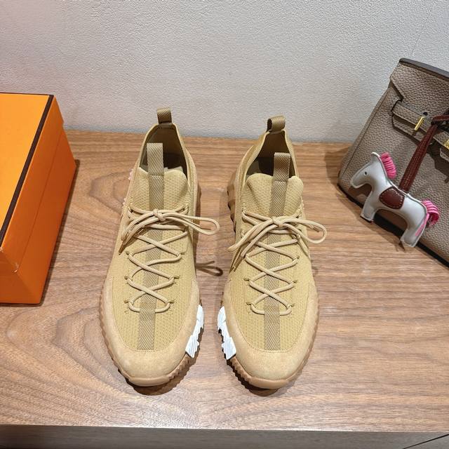 男款20 情侣款 H家25Ss早春小白鞋！经楦靴型+英伦复古设计，经典耐看！原版倒模楦型，极致1:1形体，进口高端面料呈现出精致质感！ 开模定制A级高密私模大底