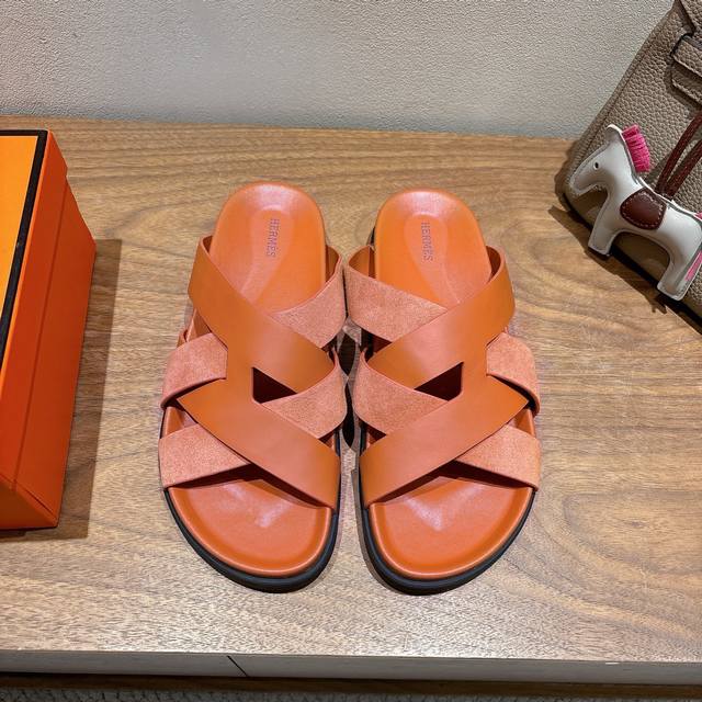 Herme S Ss25 New Arrival～ 专柜大热情侣款，H家配货首选鞋履！ 是爱马仕经典款 每一季都会出很多颜色 绝对是最值得买的配货之一 有遇到的