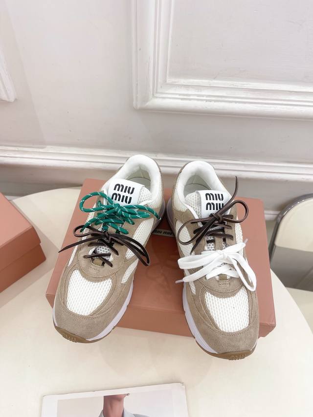 Miu Miu 缪缪 25 2025早春新品 专柜主打最新走秀款 美式复古风老爹鞋运动鞋火爆上新！ Bs缪家高货 顶级工艺打造精品质感 无敌舒适 绝对是一见钟情