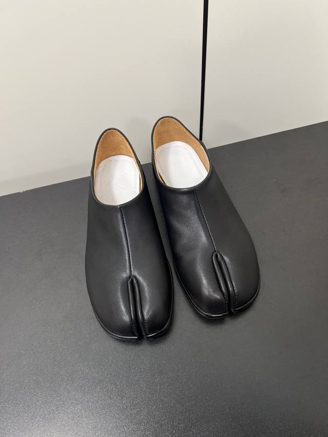 Maison Margiela Mm6分趾鞋Tabi乐福鞋单鞋僧侣鞋 意产植鞣羊皮 牛皮内里，加厚真皮大底 Size:35-41 40.41定制不退换