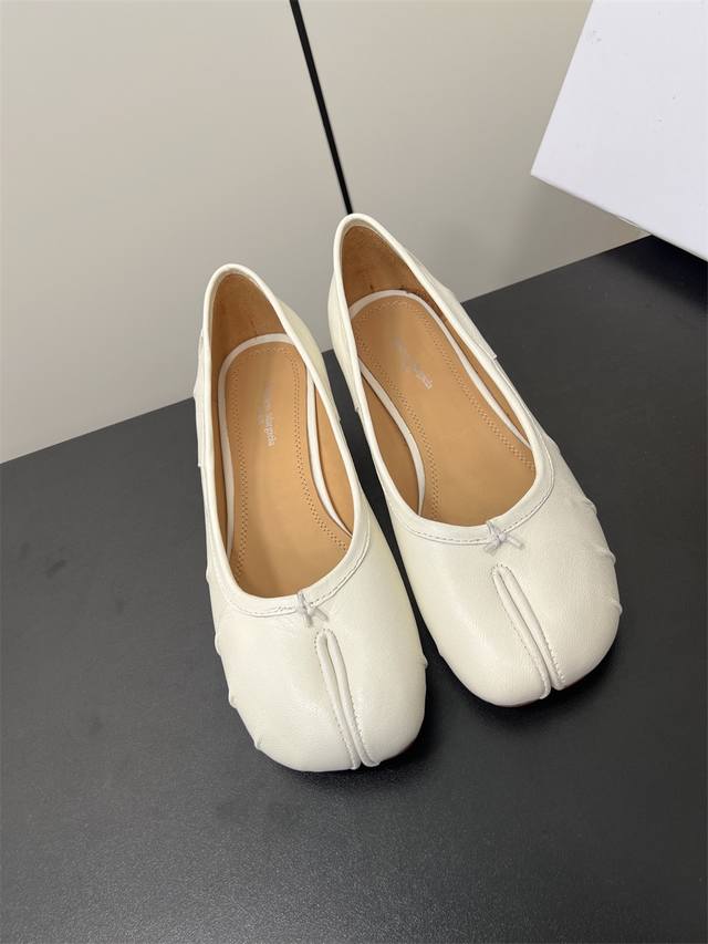 高定品质！Maison Margiela Mm6马吉拉分趾鞋 Tabi分趾单鞋 意产植鞣羊皮！ 欢迎对比 真正的原版大底！ Size:35-39 40.41定制