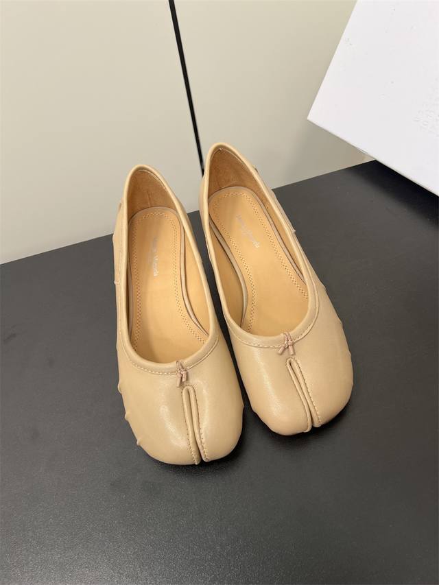 高定品质！Maison Margiela Mm6马吉拉分趾鞋 Tabi分趾单鞋 意产植鞣羊皮！ 欢迎对比 真正的原版大底！ Size:35-39 40.41定制