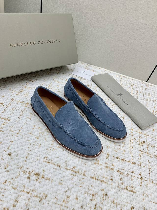 出厂 高版本 Brunello Cucinelli 25Ss 春夏新款 乐福鞋 单鞋 Bc是意大利知名品牌，极简主义风格，纯手工串联珠链配饰！复古又高级！简约又