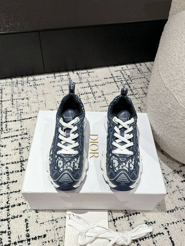 顶级版本 Dior 迪奥 24 最新主推爆品 Dior Vibe 运动 休闲 老爹鞋 原版购入开发做货 品质对比 印有Dior Oblique图案的网眼与白色皮