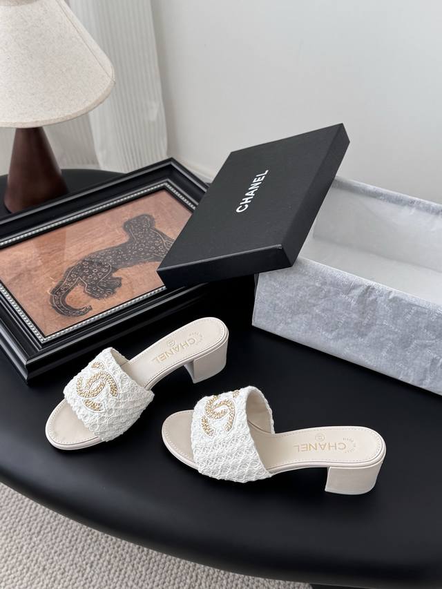 Chanel 25C春夏新款全系列链条拖鞋 全系列首发 专柜有的我都有！ 高版本高品质 鞋面牛皮 原版面料 内里羊皮 原版大底 Size:35-39 其他码数定