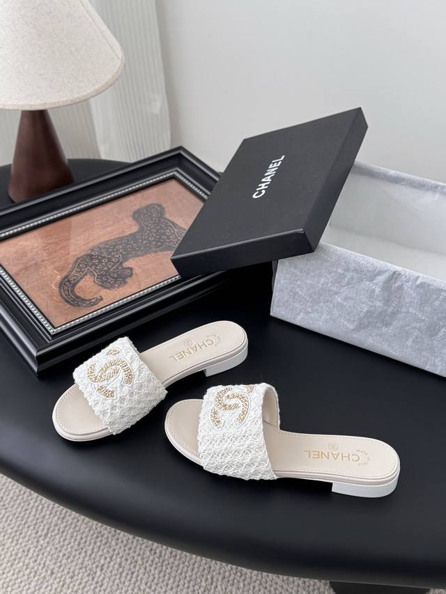 Chanel 25C春夏新款全系列链条拖鞋 全系列首发 专柜有的我都有！ 高版本高品质 鞋面牛皮 原版面料 内里羊皮 原版大底 Size:35-39 其他码数定