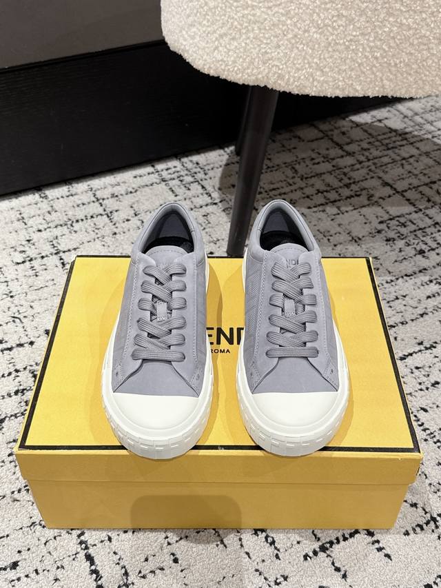 情侣款 Fendi芬迪 25 Domino系列 皮面压花 情侣款 休闲 运动鞋 滑板鞋 Fendi Domino情侣款 运动鞋 -全新必备款型！开启多米诺效应！