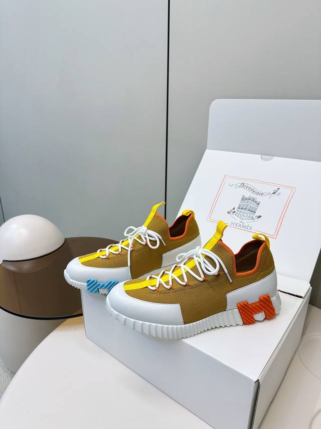 顶级品质 豪华包装礼品盒 男码+20 Hermes｜爱马仕H家经典情侣款 休闲运动鞋 情侣款休闲之履运动老爹鞋结合高科技针织鞋面与麂皮山羊皮，在橡胶鞋底上饰以夸